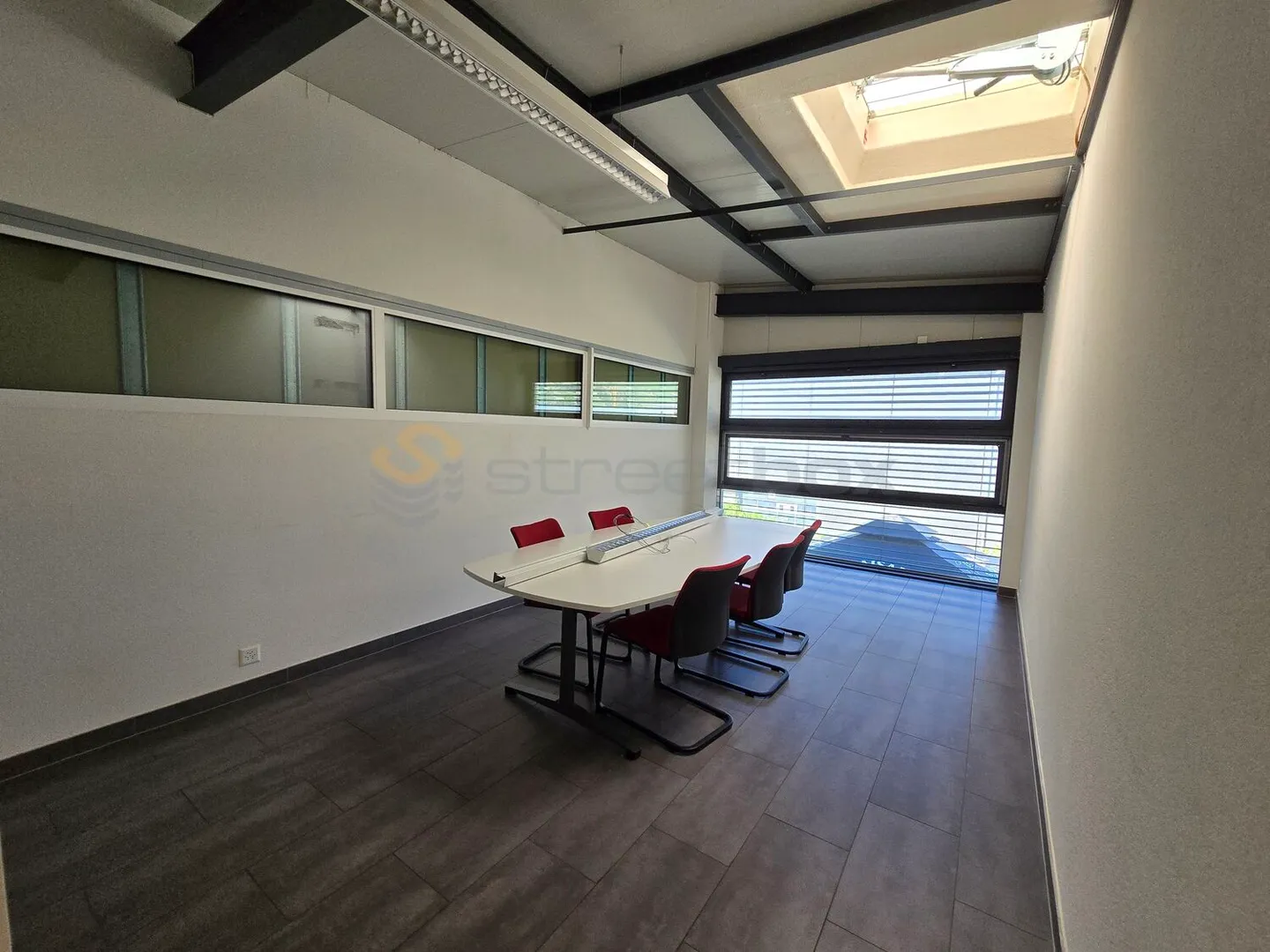 Doppelboxen umgebaut zu Büros - zu vermieten! - Foto 10 von 13