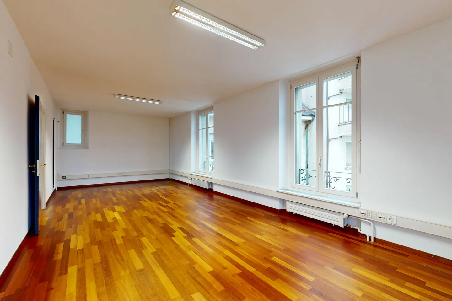 Beautiful bright space in the center of Fribourg - Photo 5 of 9