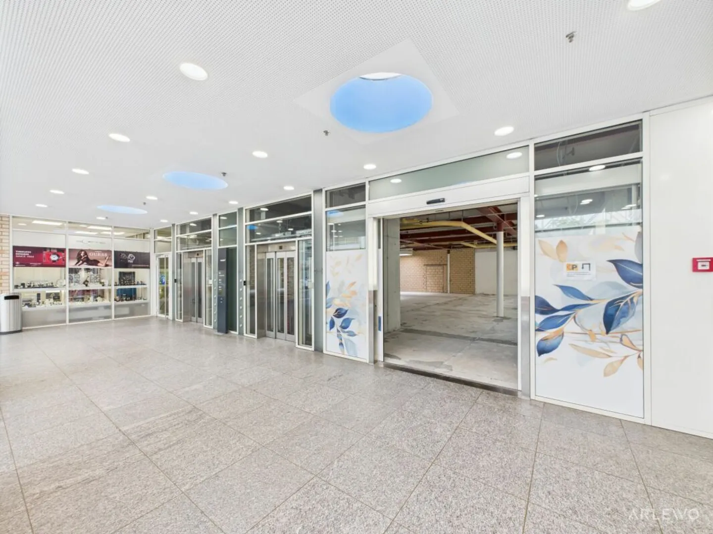 Attractive commercial space in Neudorf-Center Cham - Photo 6 of 8