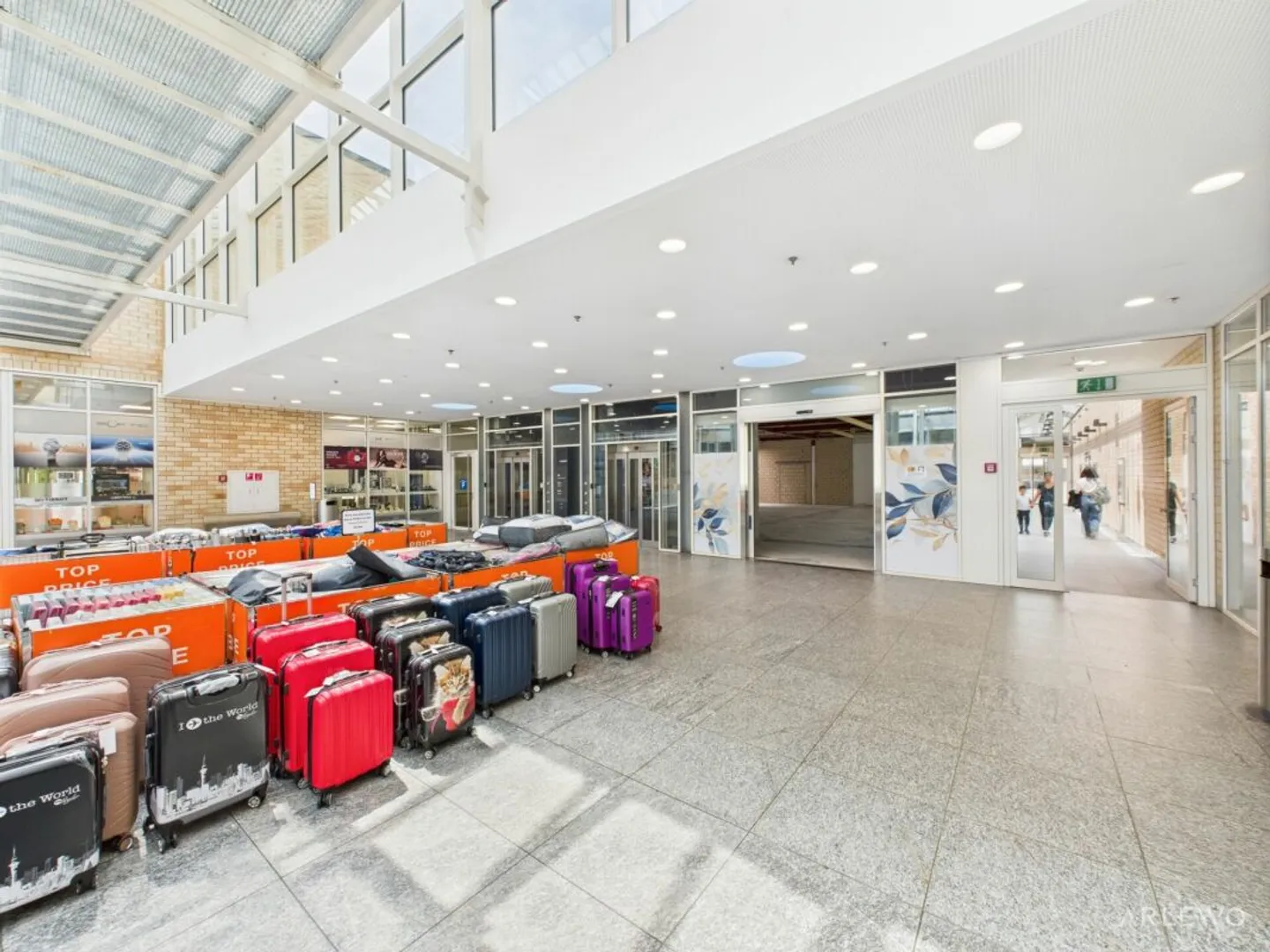 Attractive commercial space in Neudorf-Center Cham - Photo 7 of 8