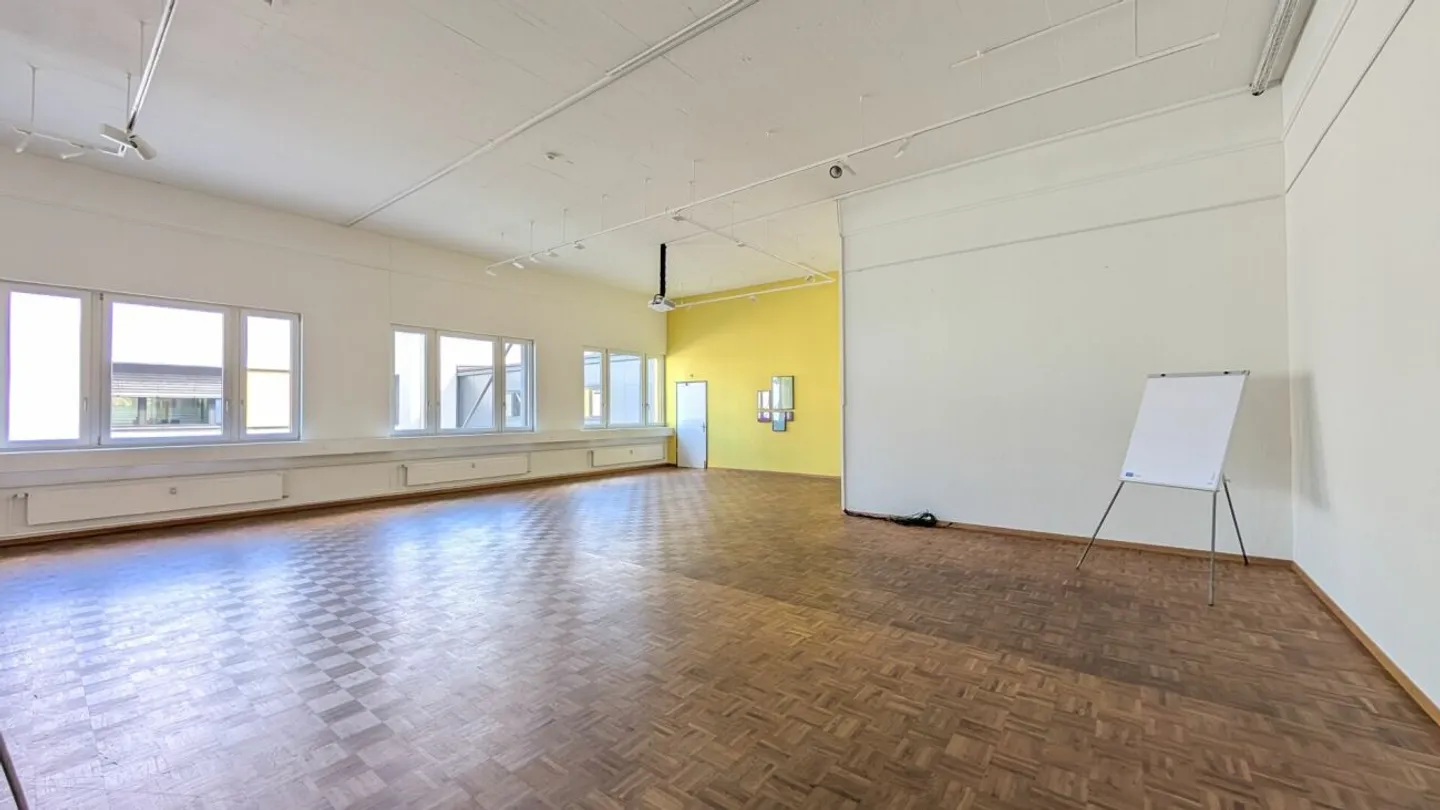 Representative office space with two small offices and modern kitchen - Photo 10 of 13