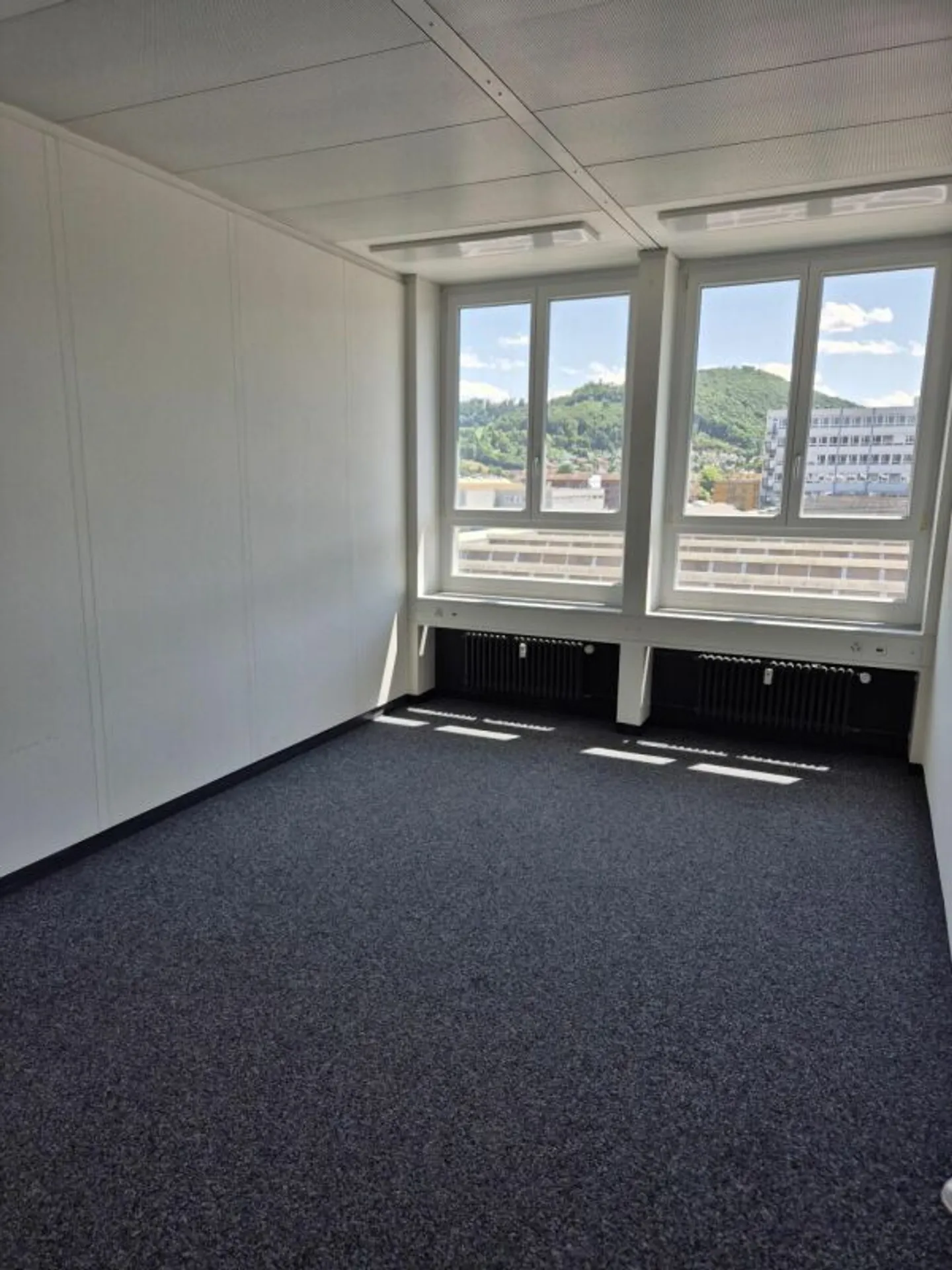 Ufficio luminoso e spazioso (74,5 m²) nel parco industriale Buss di Pratteln - Foto 4 di 7