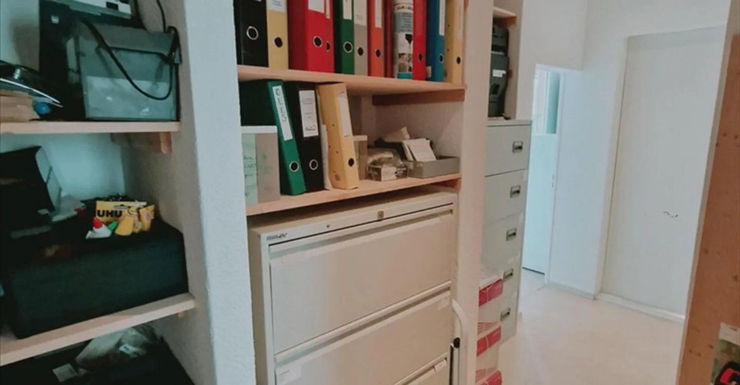 Office - Photo 2 of 6