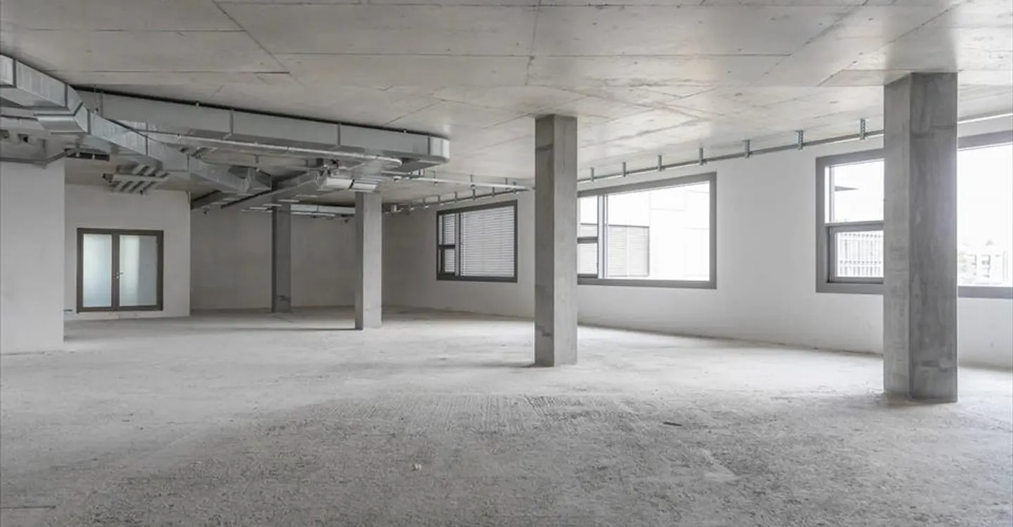 Magnifique surface de 500 m2 au 2ème étage d'un bâtiment moderne - Photo 3 of 13