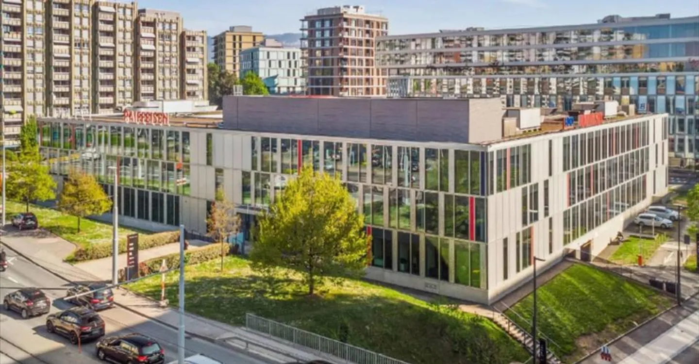 Espace de Bureau Contemporain - Photo 1 sur 9