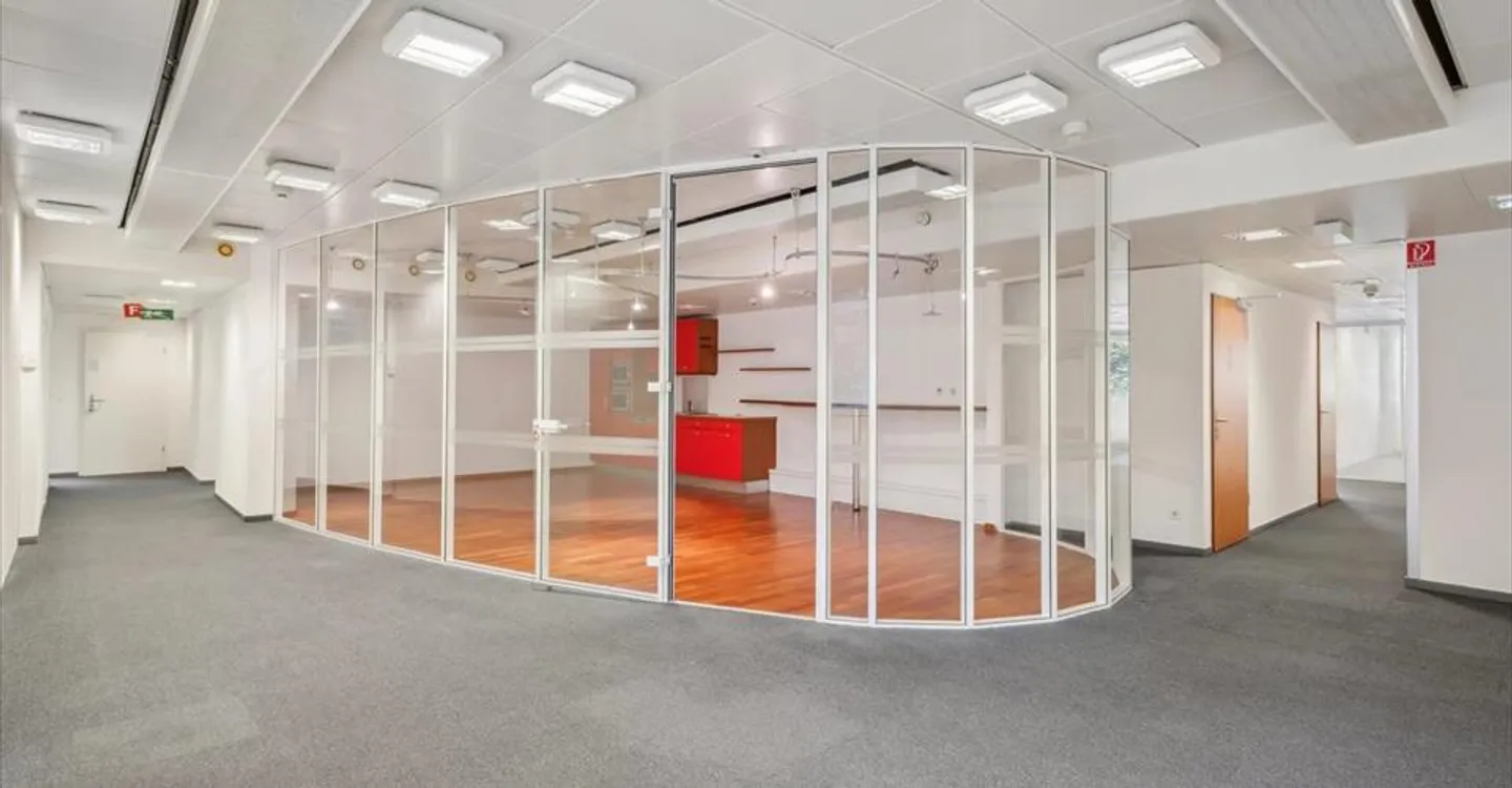 Espace de Bureau Moderne - Photo 12 sur 13