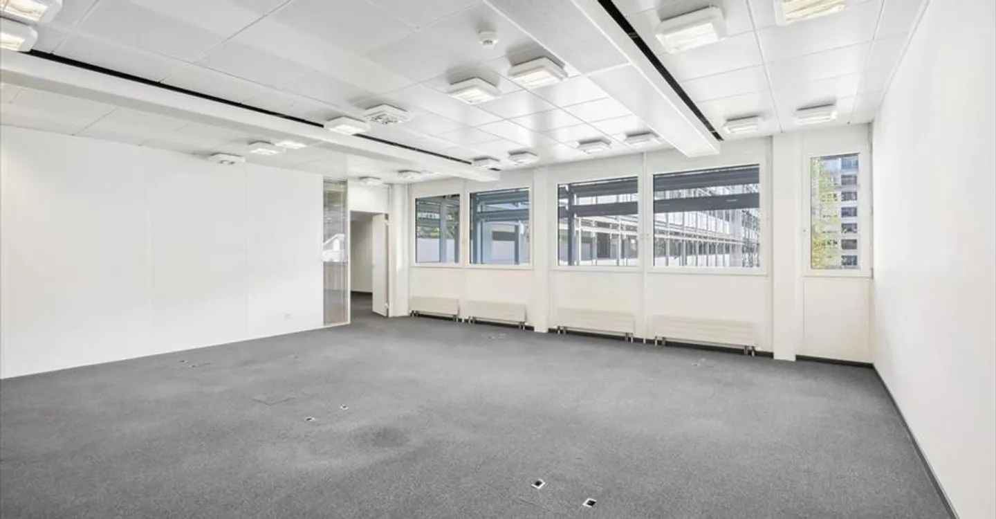 Espace de Bureau Moderne - Photo 9 sur 13