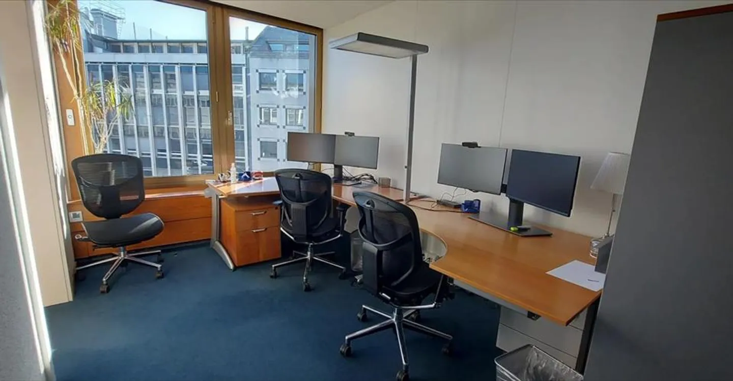 Office - Photo 5 of 9