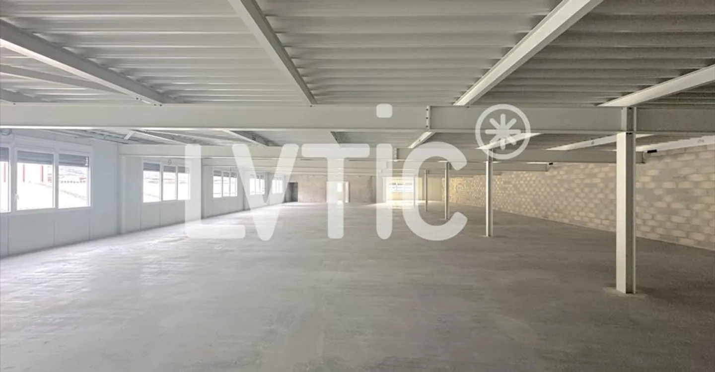 Deposit - Photo 3 of 11