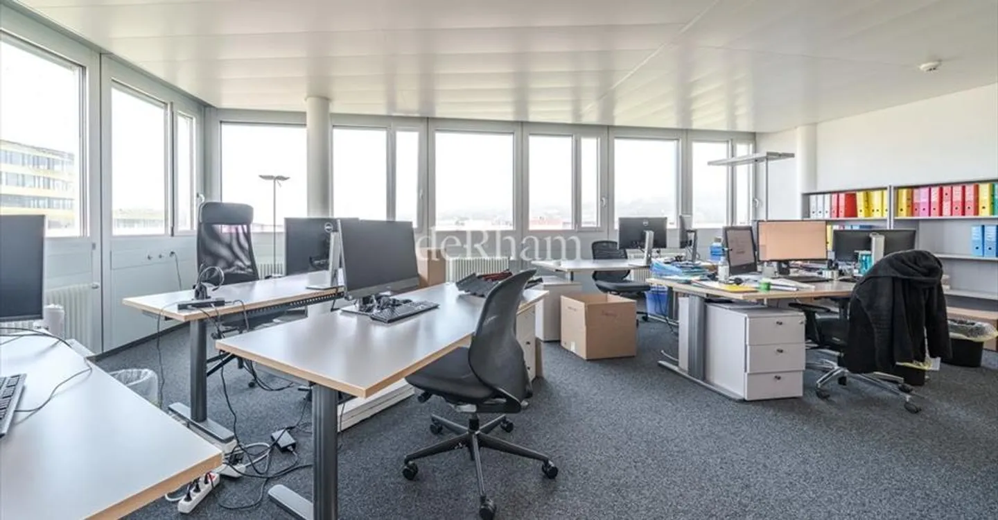 Bureaux Fonctionnels à Y-PARC - Photo 7 sur 9