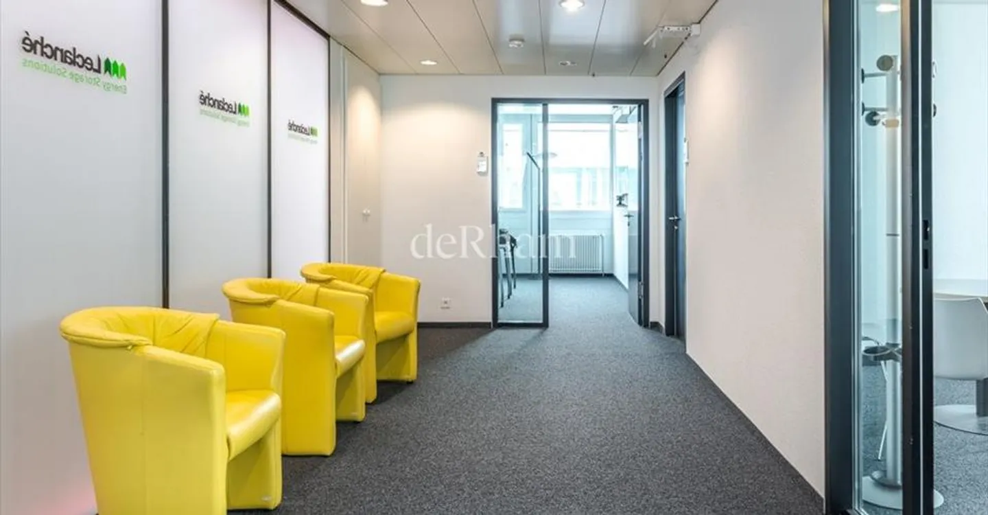 Bureaux Fonctionnels à Y-PARC - Photo 3 sur 9