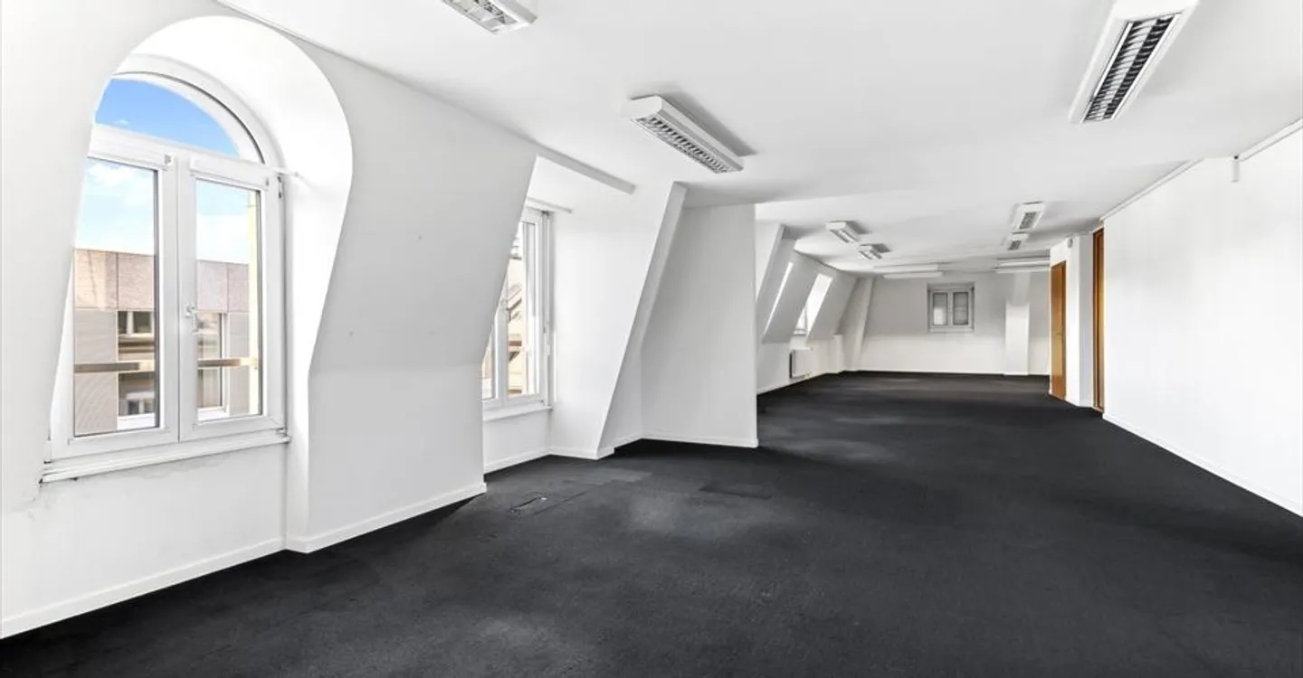 Bureau spacieux à Lausanne - Photo 6 sur 7
