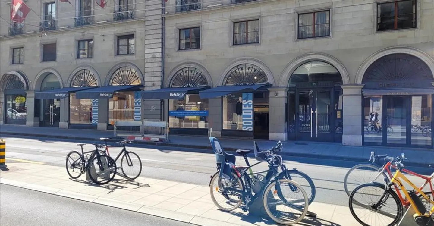 Espace Commercial Spacieux à Genève - Photo 2 sur 2
