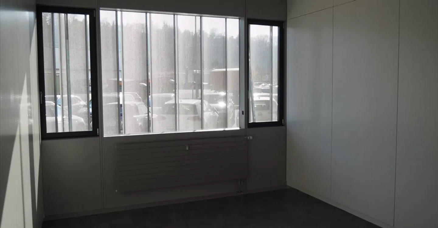 Espace de Bureau Moderne à Yverdon - Photo 1 sur 4
