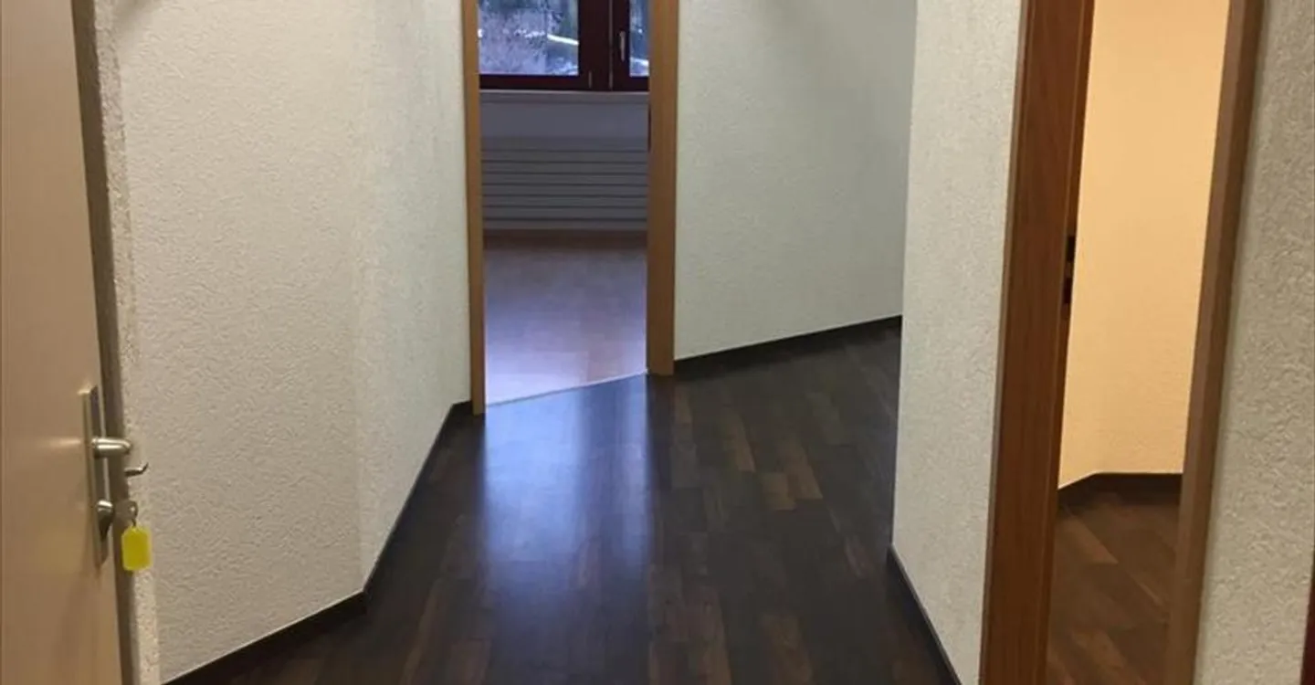 Büro - Foto 1 von 8