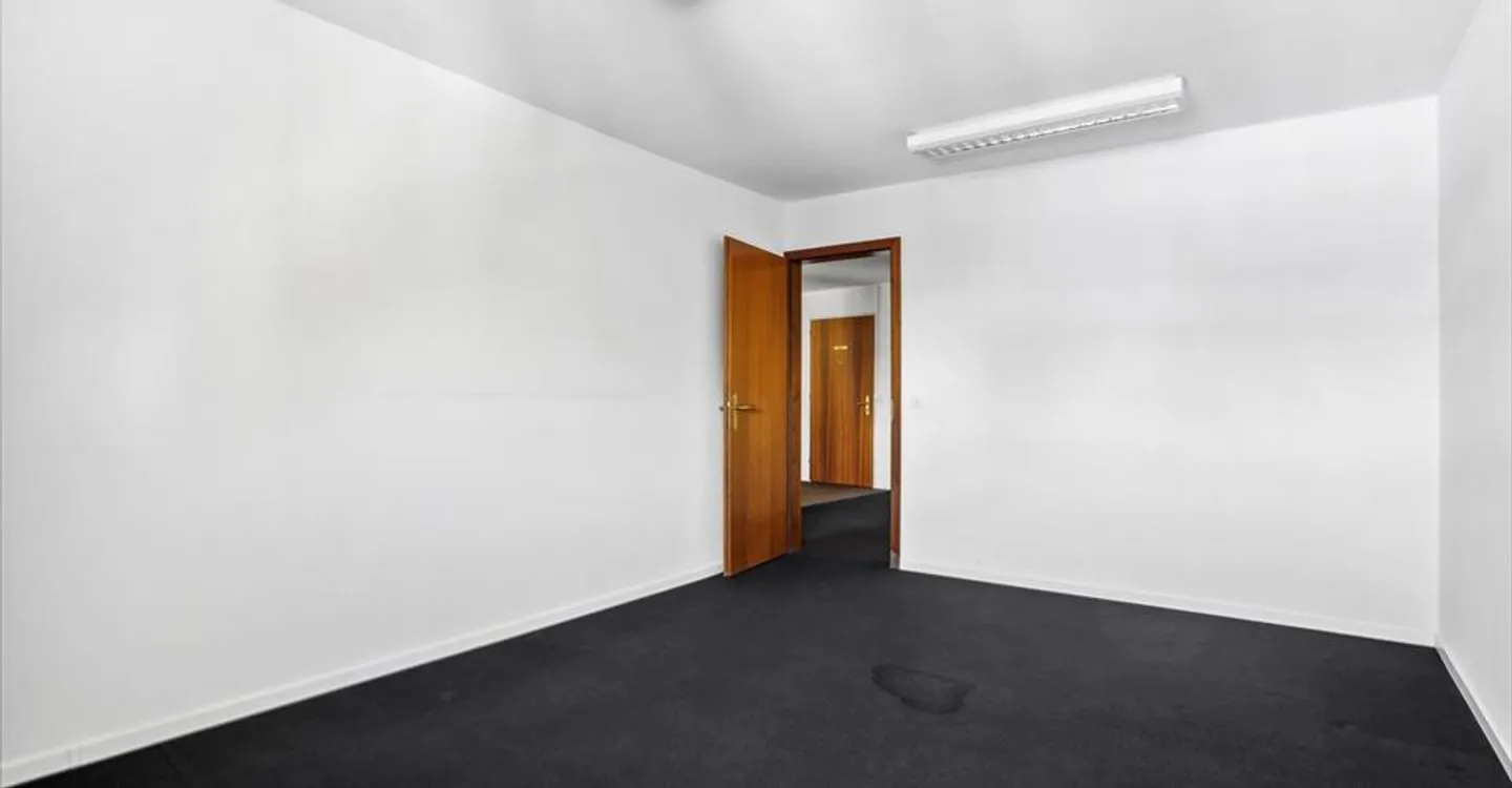 Office - Photo 5 of 7