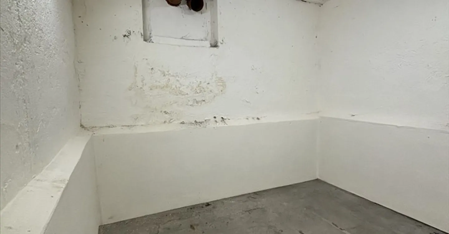 Deposit - Photo 4 of 4