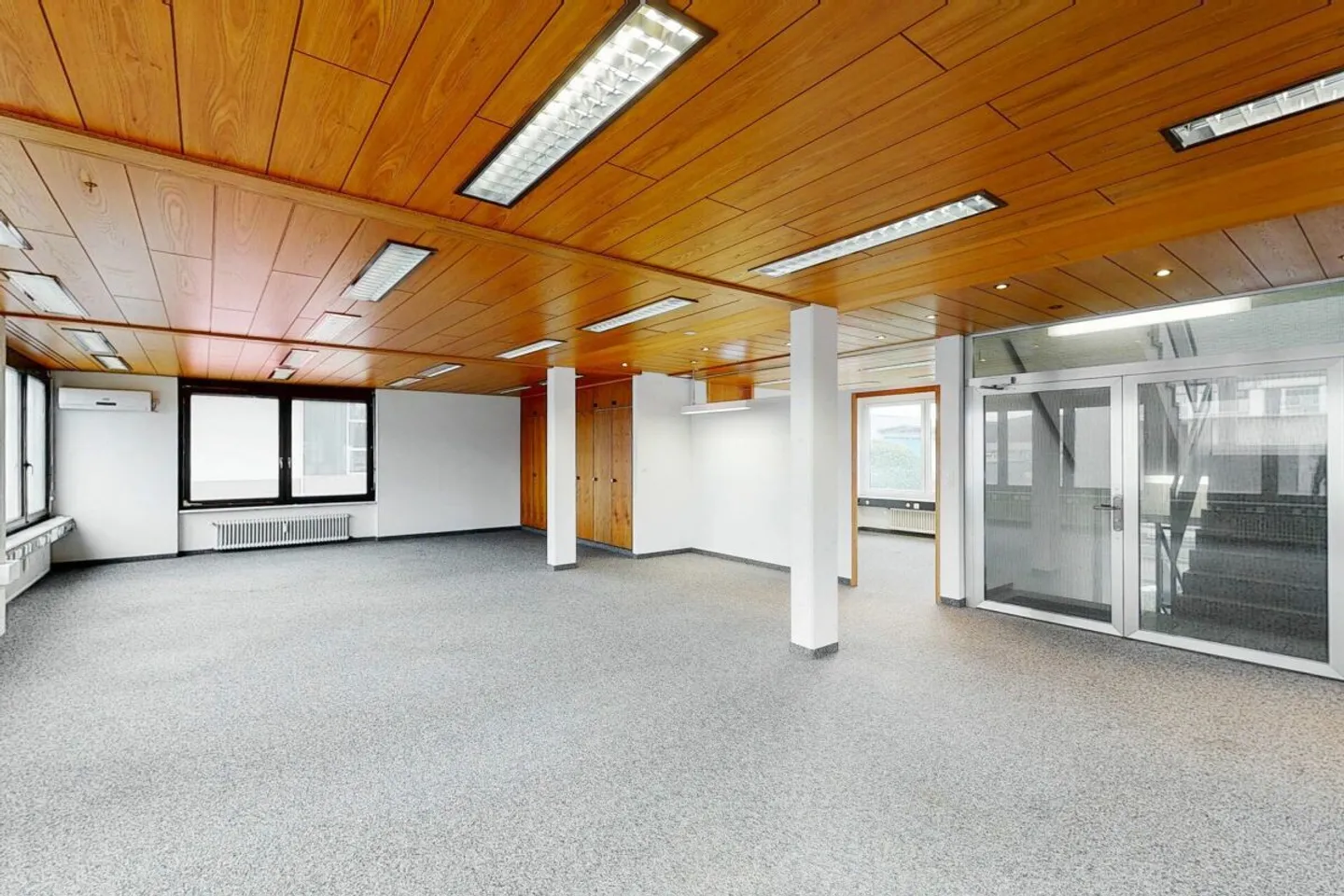 Espace de bureau et commercial climatisé - Photo 1 sur 9
