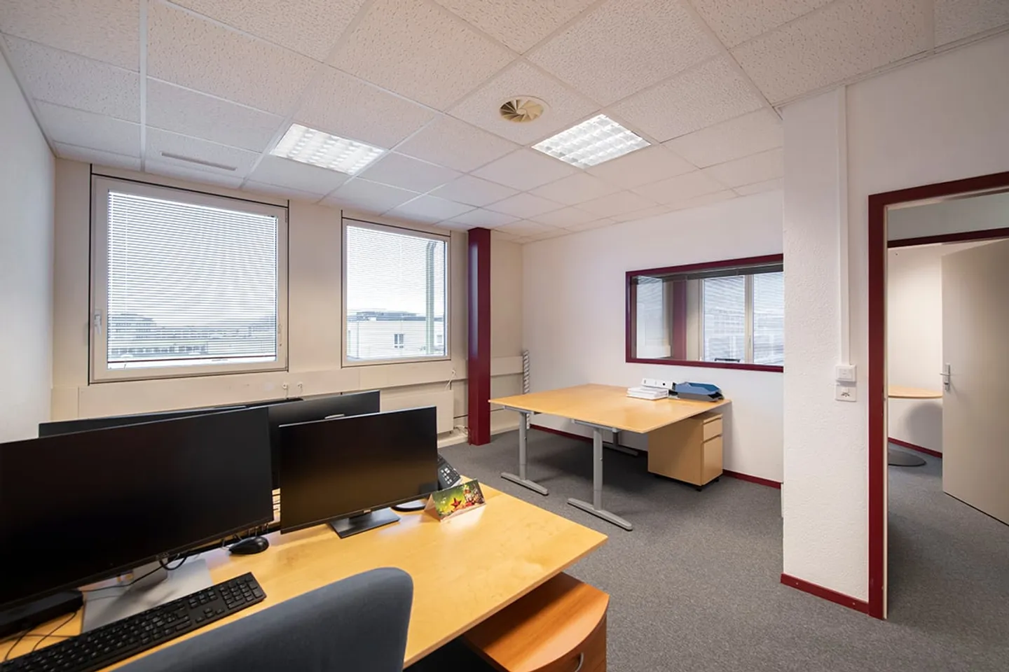 430m2 of offices on the 3rd floor (with terrace) of CTN 12 in Plan-les-Ouates - Photo 9 of 12