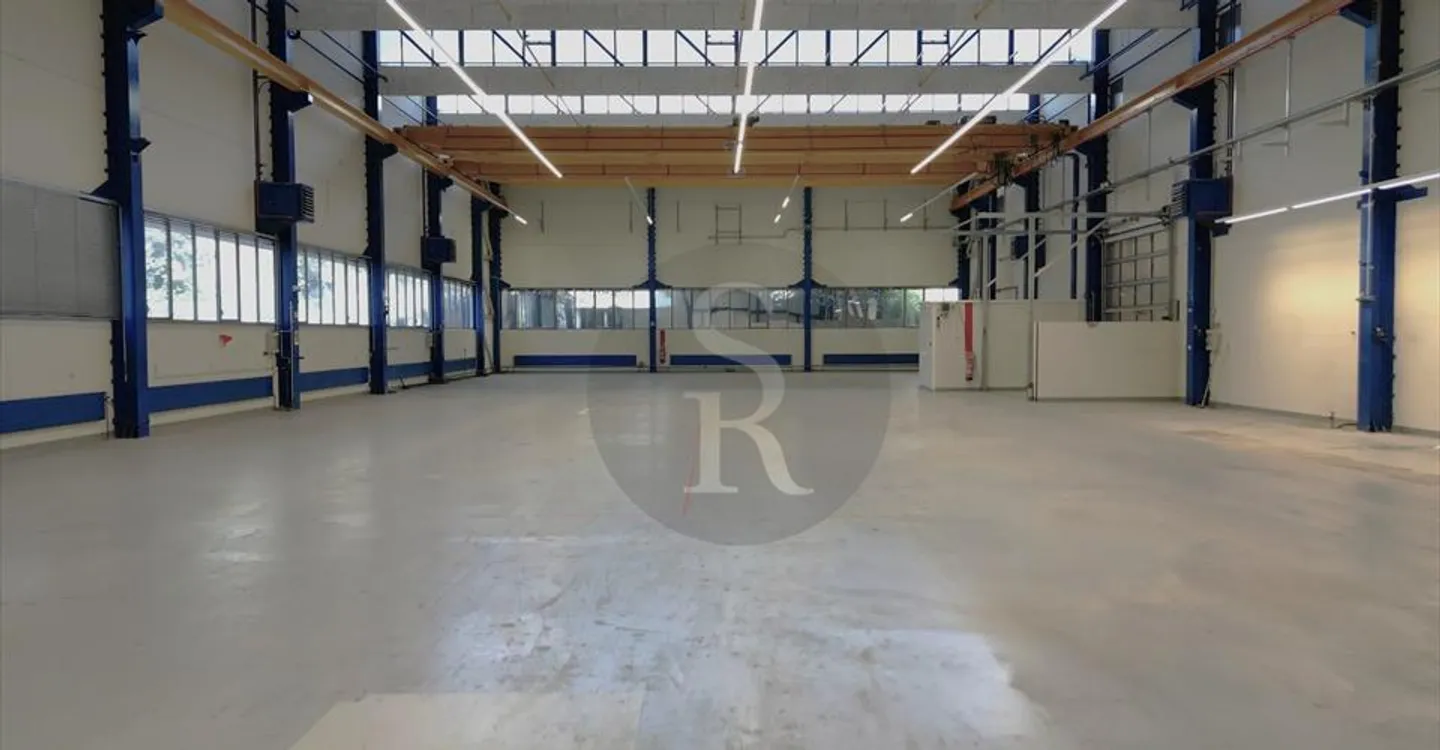 Industrial Space - Photo 6 of 9