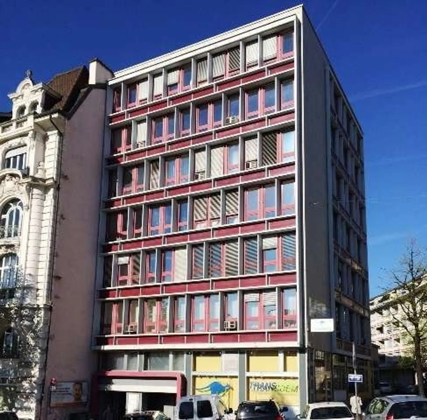 A stone's throw from the city center of Lausanne! - Photo 1 of 7