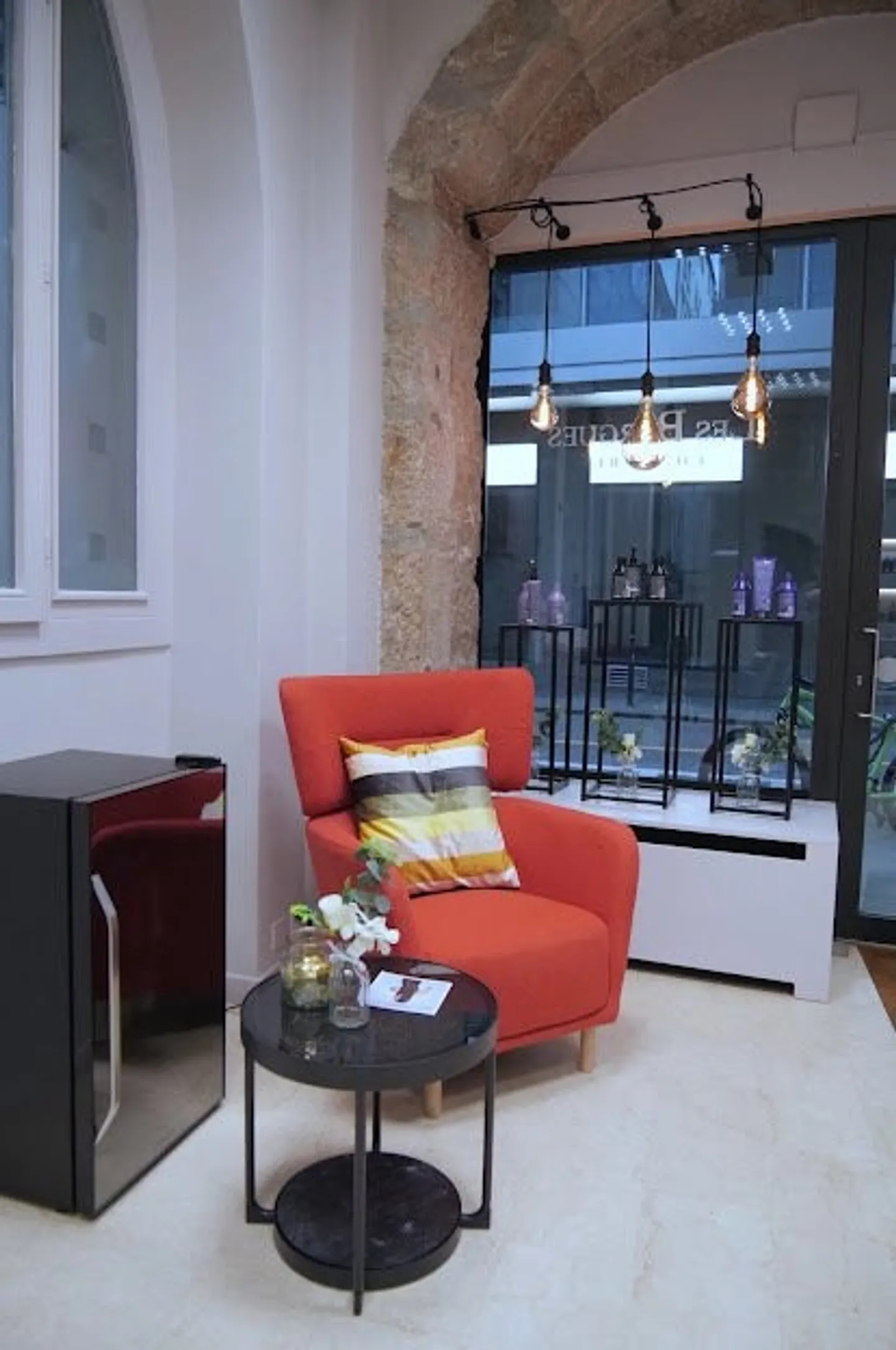 Charming arcade of 30 m2 for rent - Photo 5 of 5