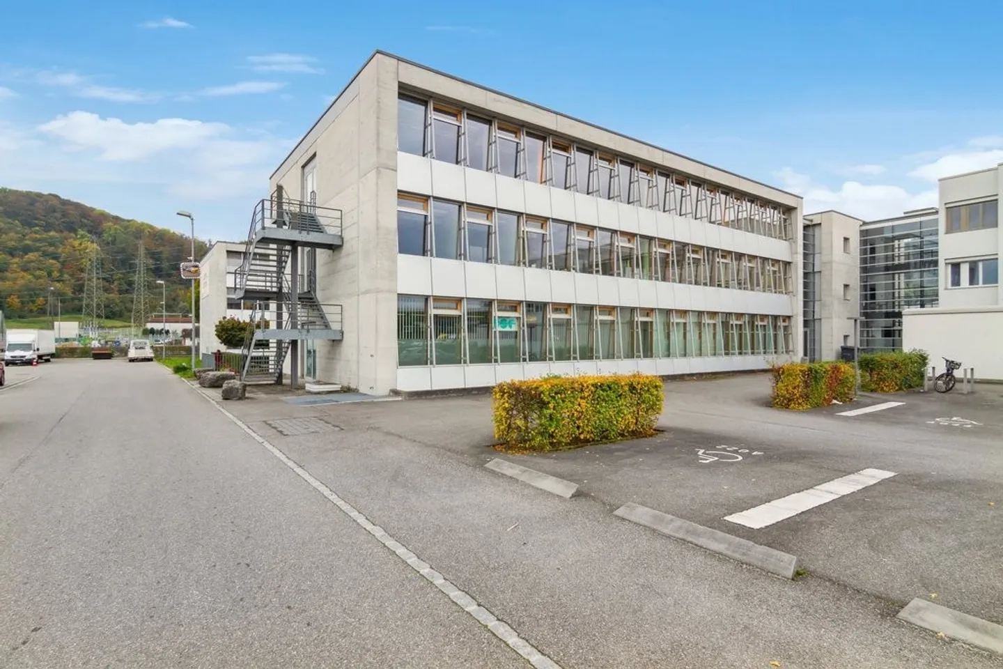 Einladende Büroflächen in Pratteln - Foto 1 von 12