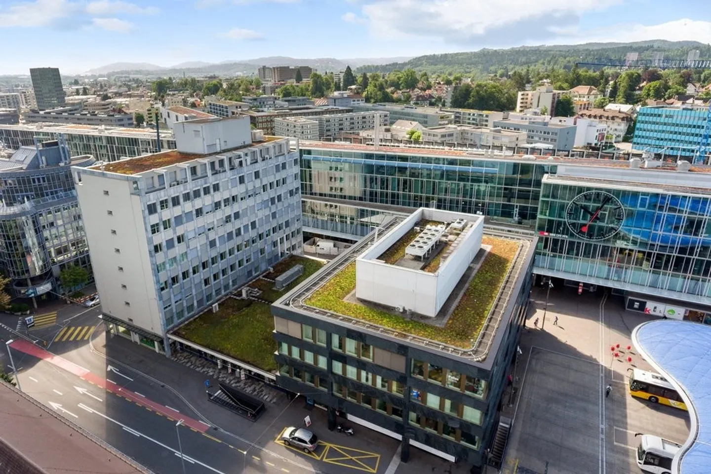 Top location - at Aarau train station! (Interim use) - Photo 1 of 12