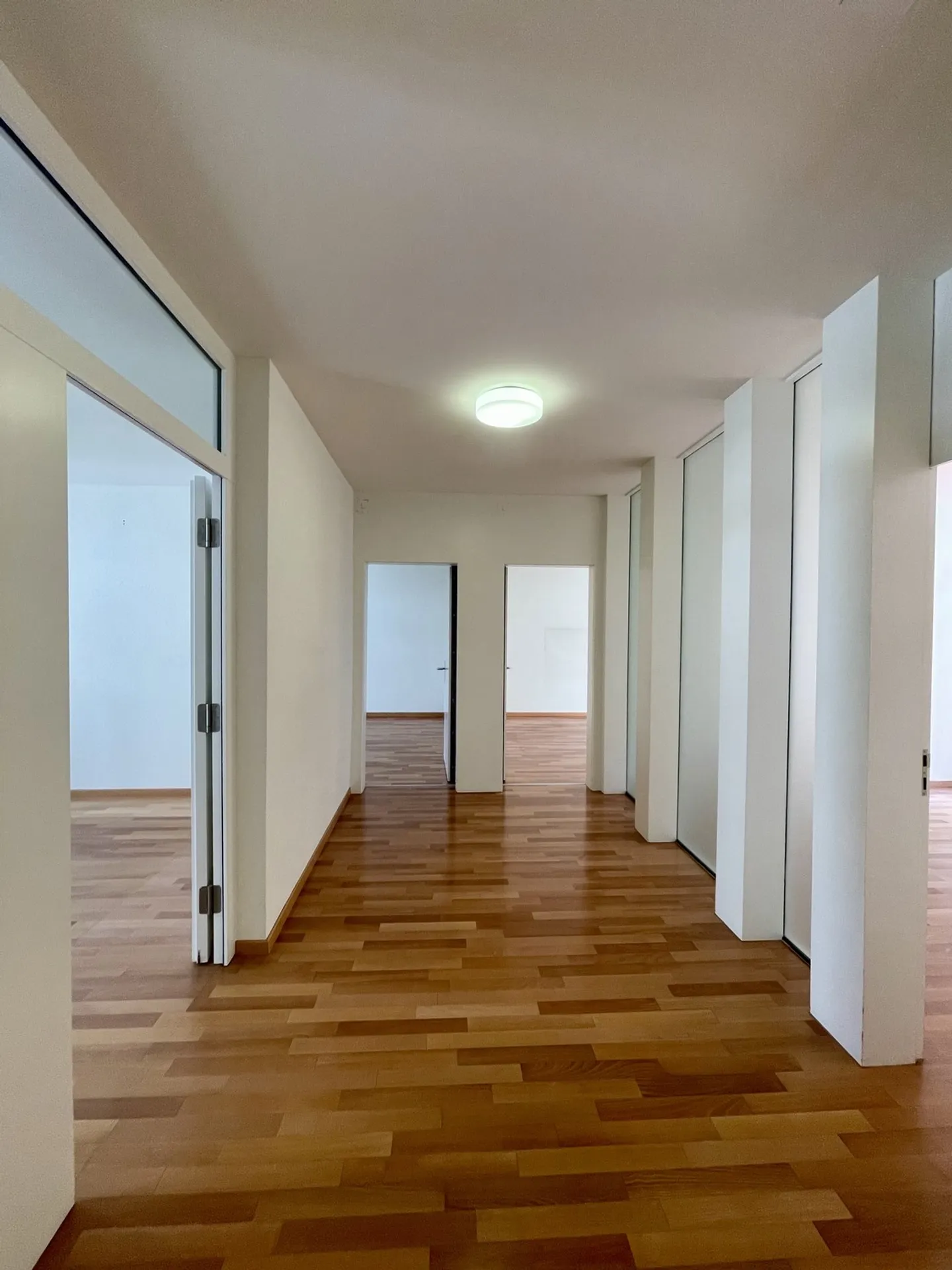 Espace de bureau charmant directement à la gare de Selnau - Photo 5 sur 13