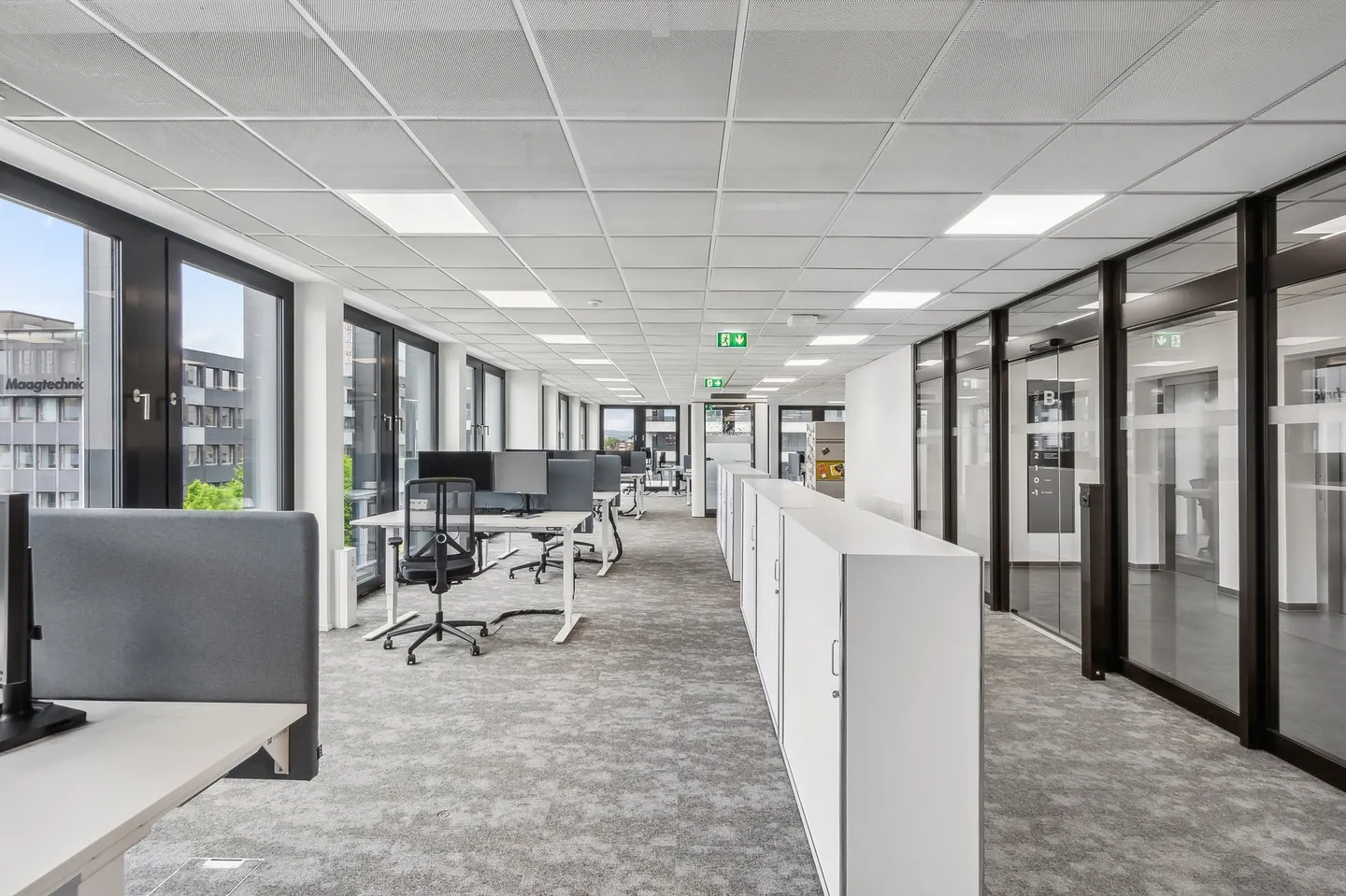 Your modern office space within walking distance to Stettbach train station! - Photo 3 of 11