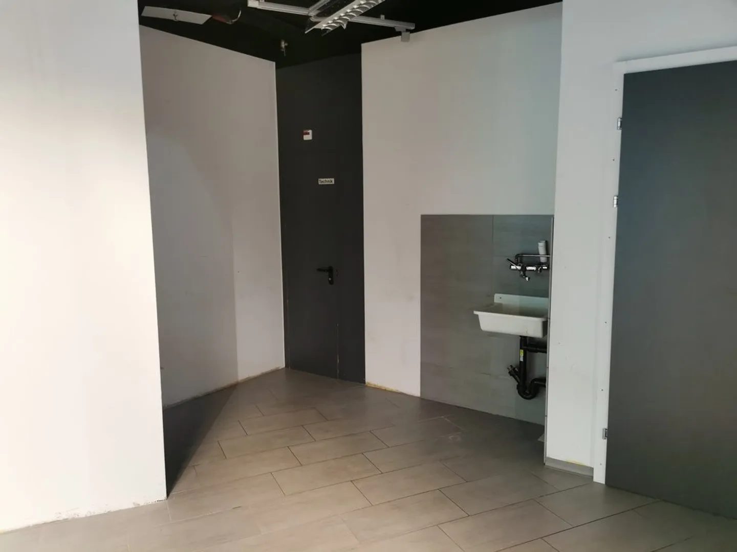 Spazio commerciale / negozio attraente in affitto nel cuore di Olten - Foto 5 di 7