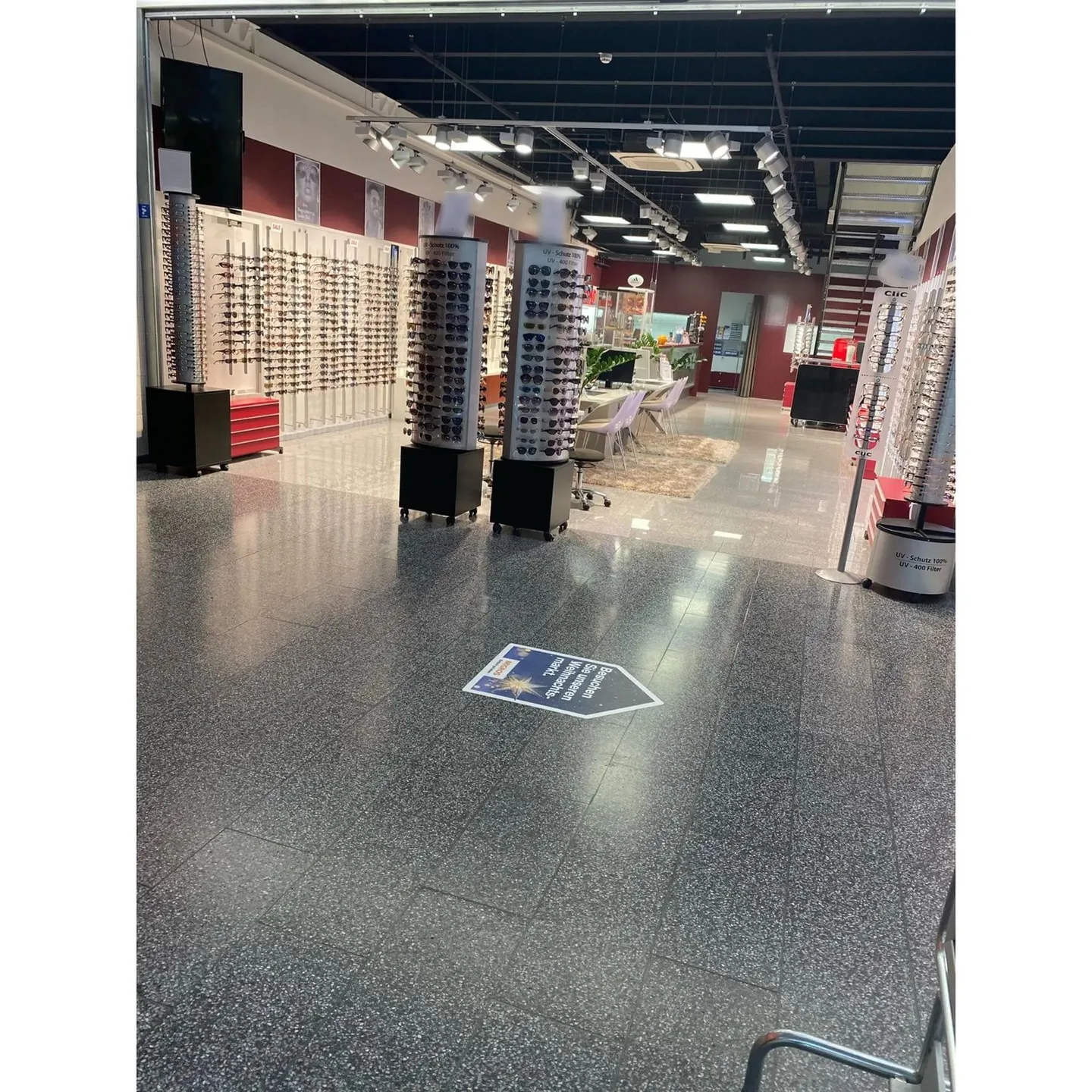 Prime Retail Space in Bülach - Photo 3 of 12