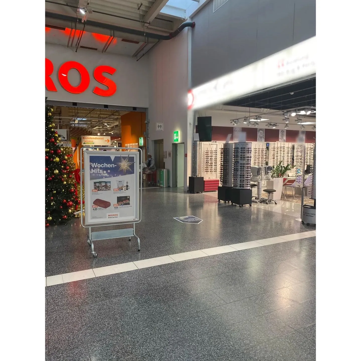 Prime Retail Space in Bülach - Photo 10 of 12