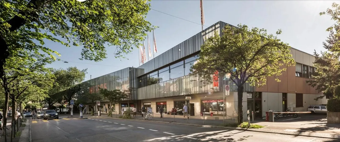 Versatile Commercial Space in Zurich - Photo 1 of 8