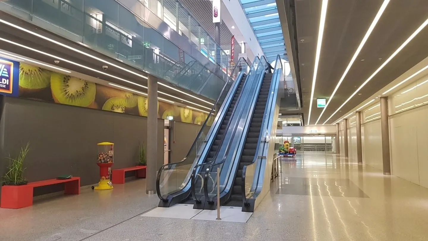 Stabilisciti in un centro commerciale urbano di qualità - Foto 5 di 6