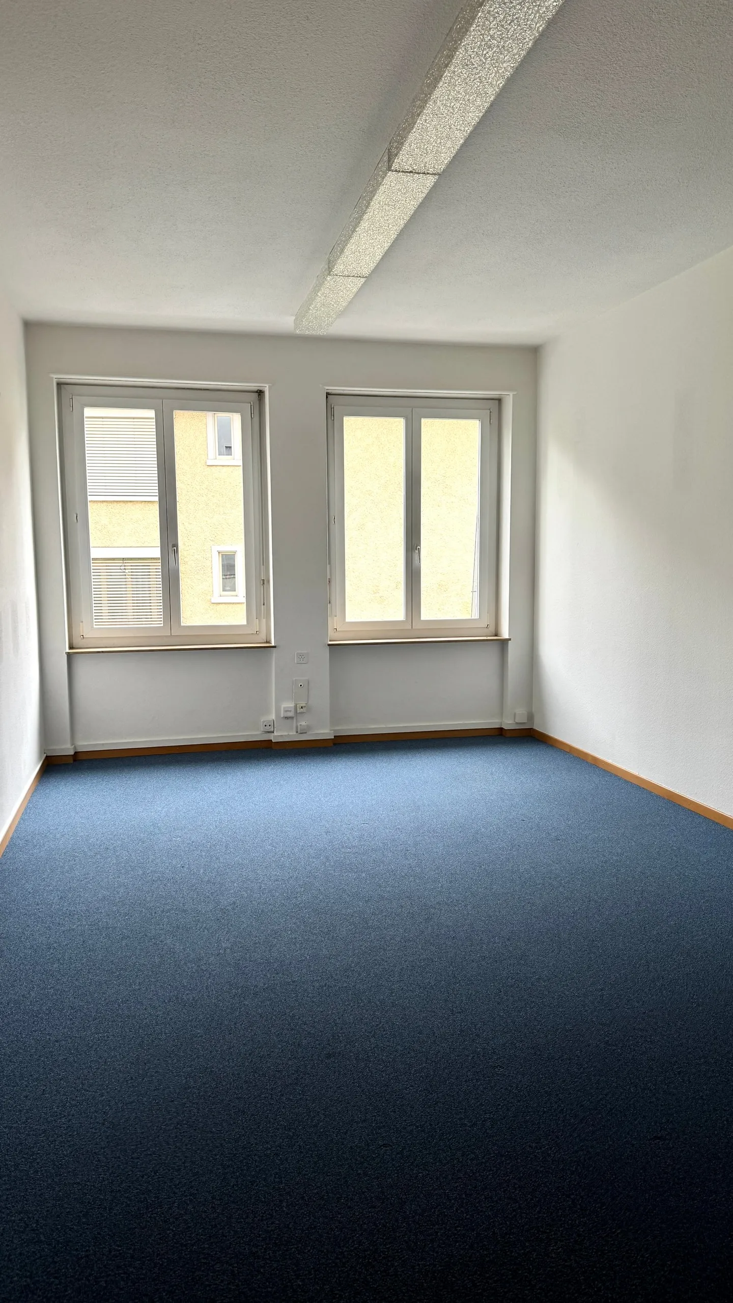 Espace de bureau pratique au cœur de Zurich Oerlikon - Photo 2 sur 3