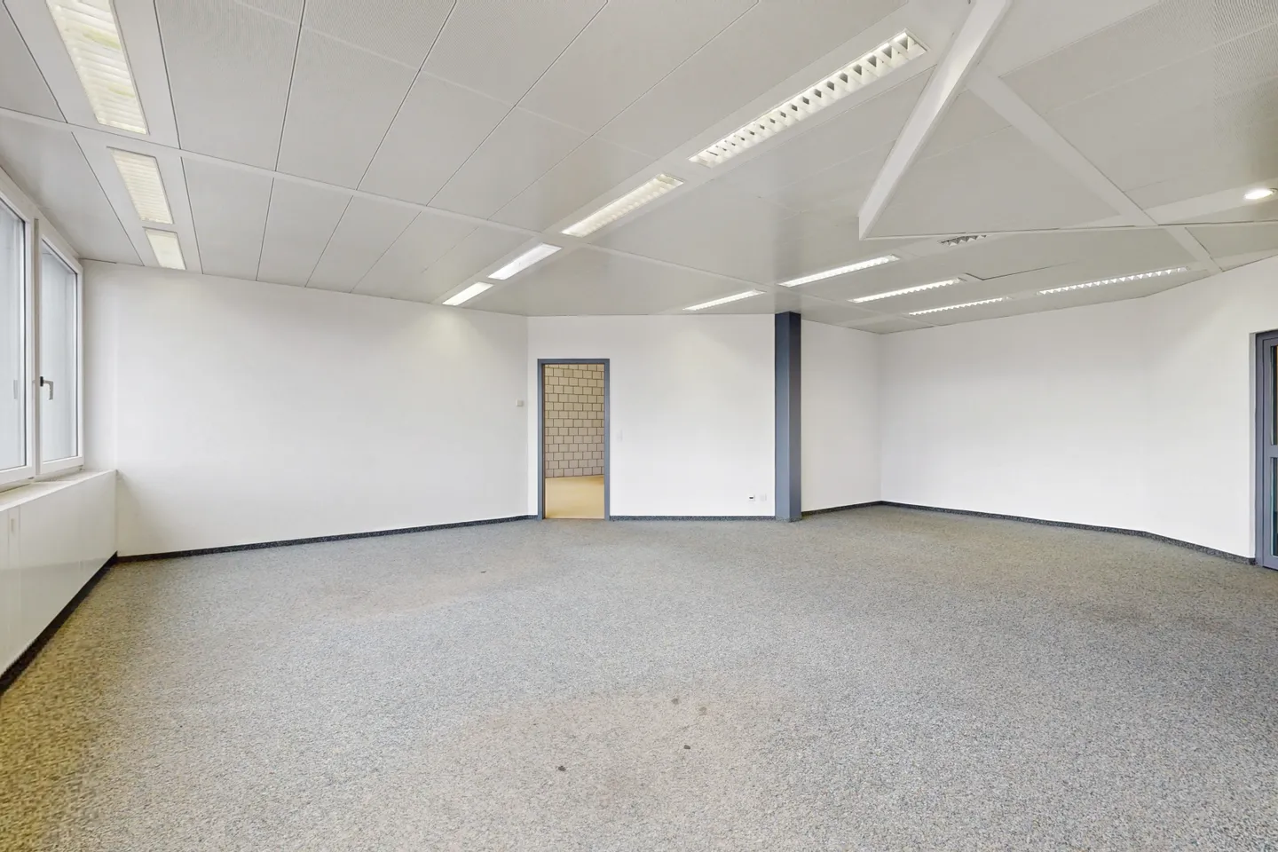 Gewerbefläche in Oberentfelden - Foto 6 von 12