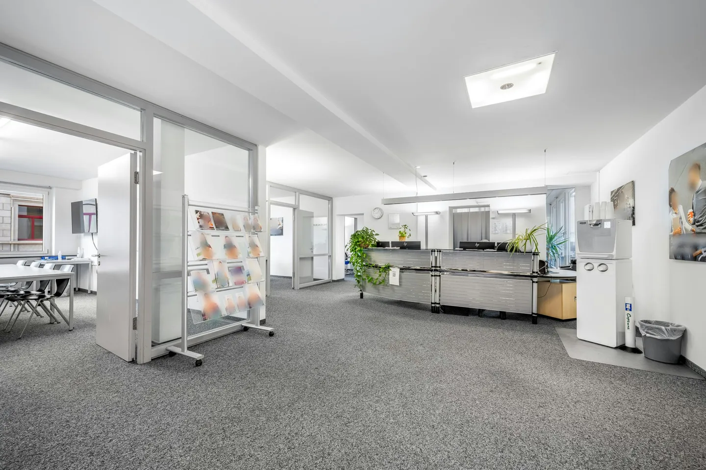 Furnished Office Space (approx. 234 m²) directly at HB Zurich - Top Price! - Photo 7 of 13