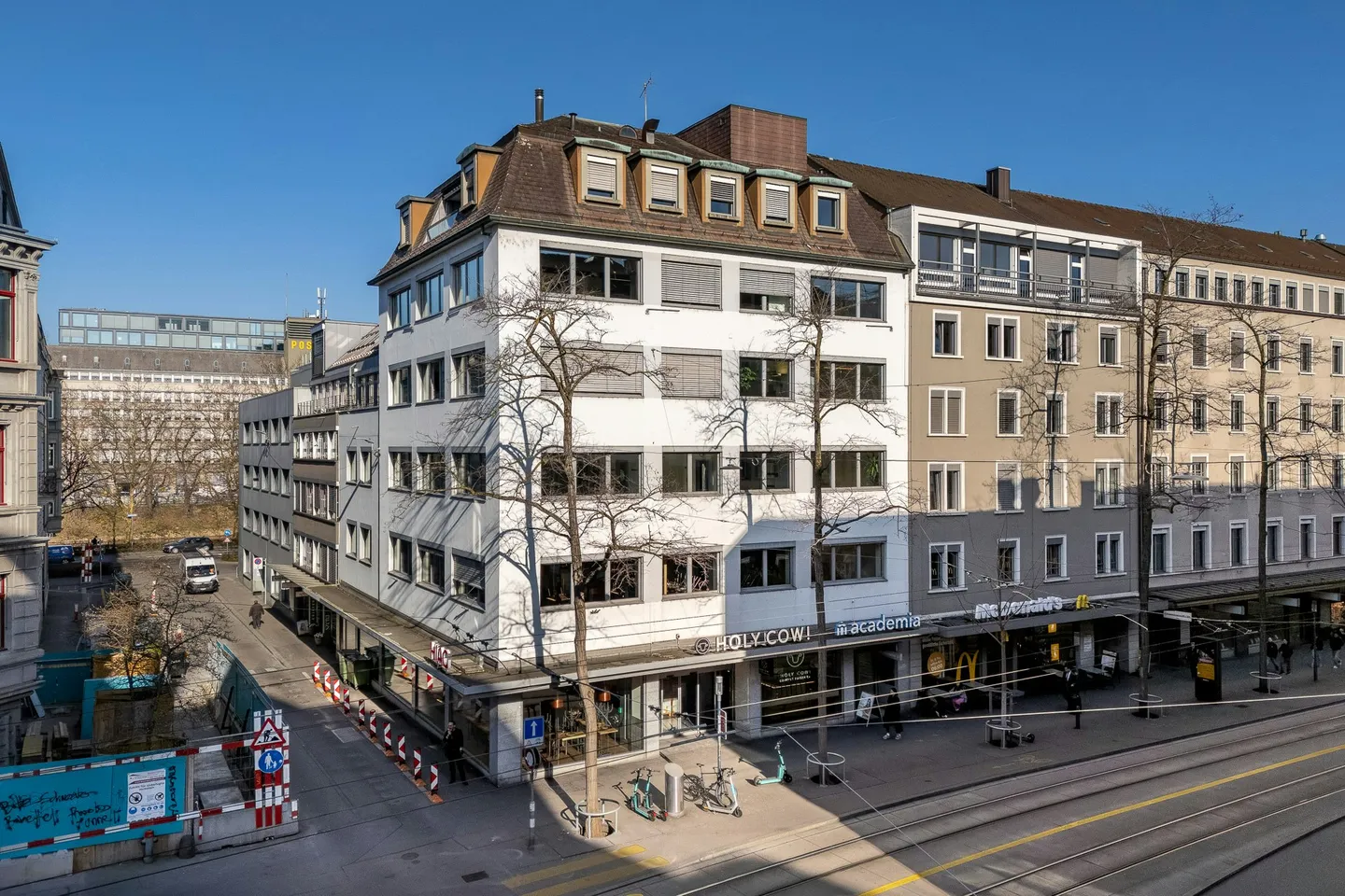 Furnished Office Space (approx. 234 m²) directly at HB Zurich - Top Price! - Photo 3 of 13