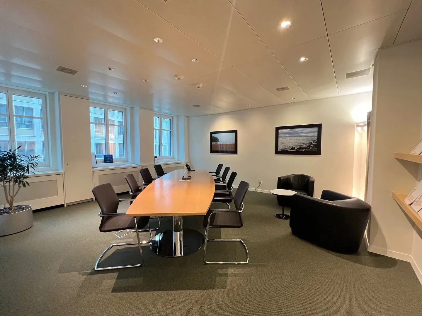 Modern Office Space in Zurich - Photo 3 of 5