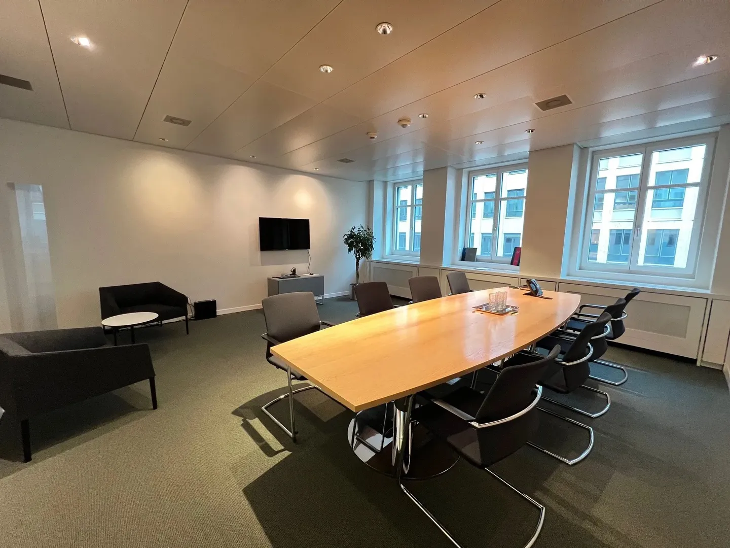 Modern Office Space in Zurich - Photo 4 of 5