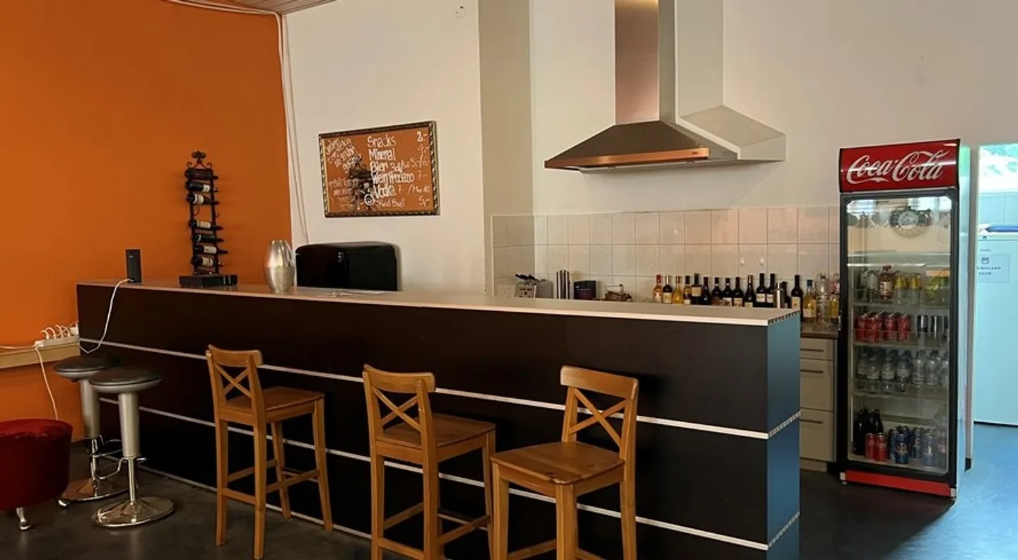 Attractive commercial space in Neftenbach! - Photo 4 of 4