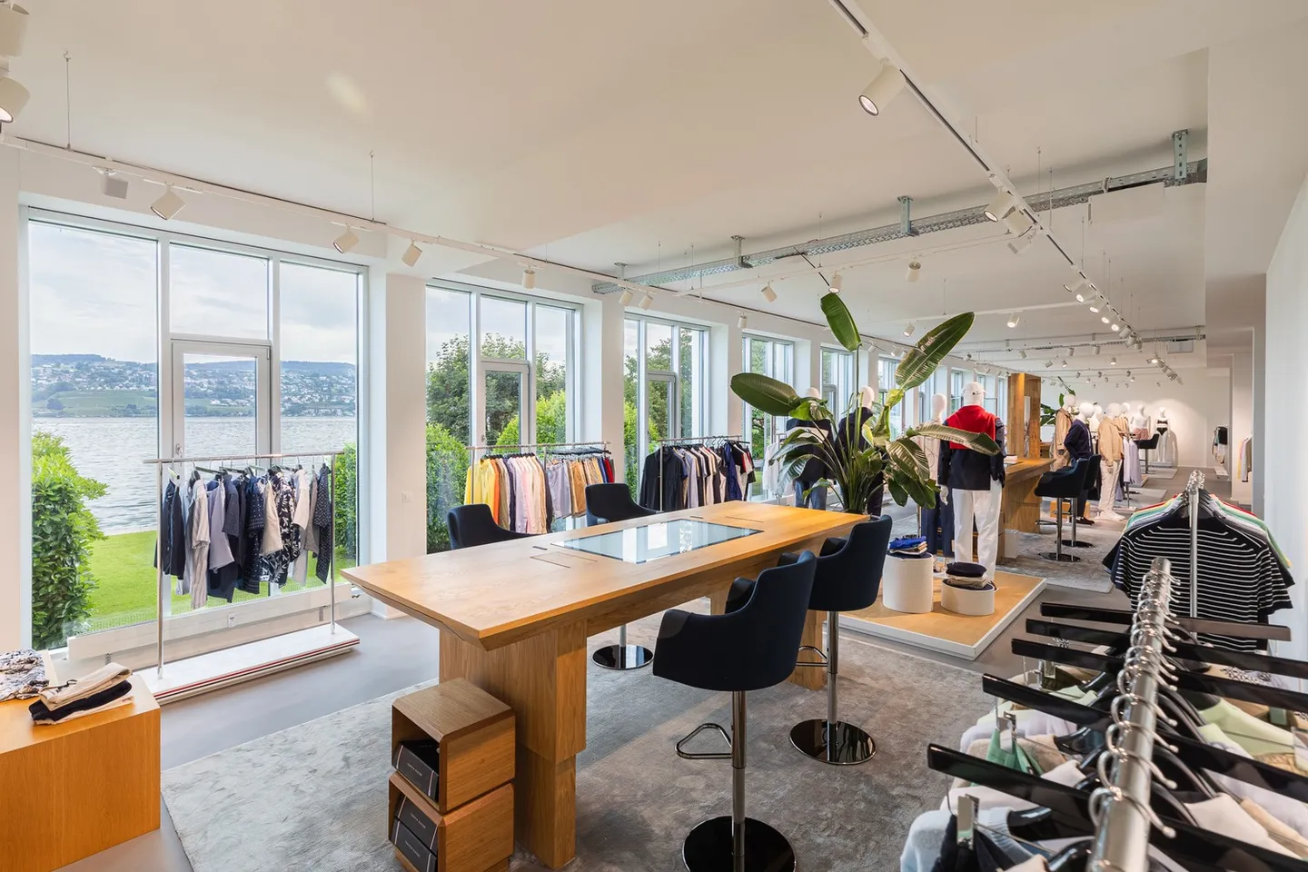 Espace commercial représentatif au bord du lac de Zurich - emplacement parfait pour votre entreprise ! - Photo 5 sur 13
