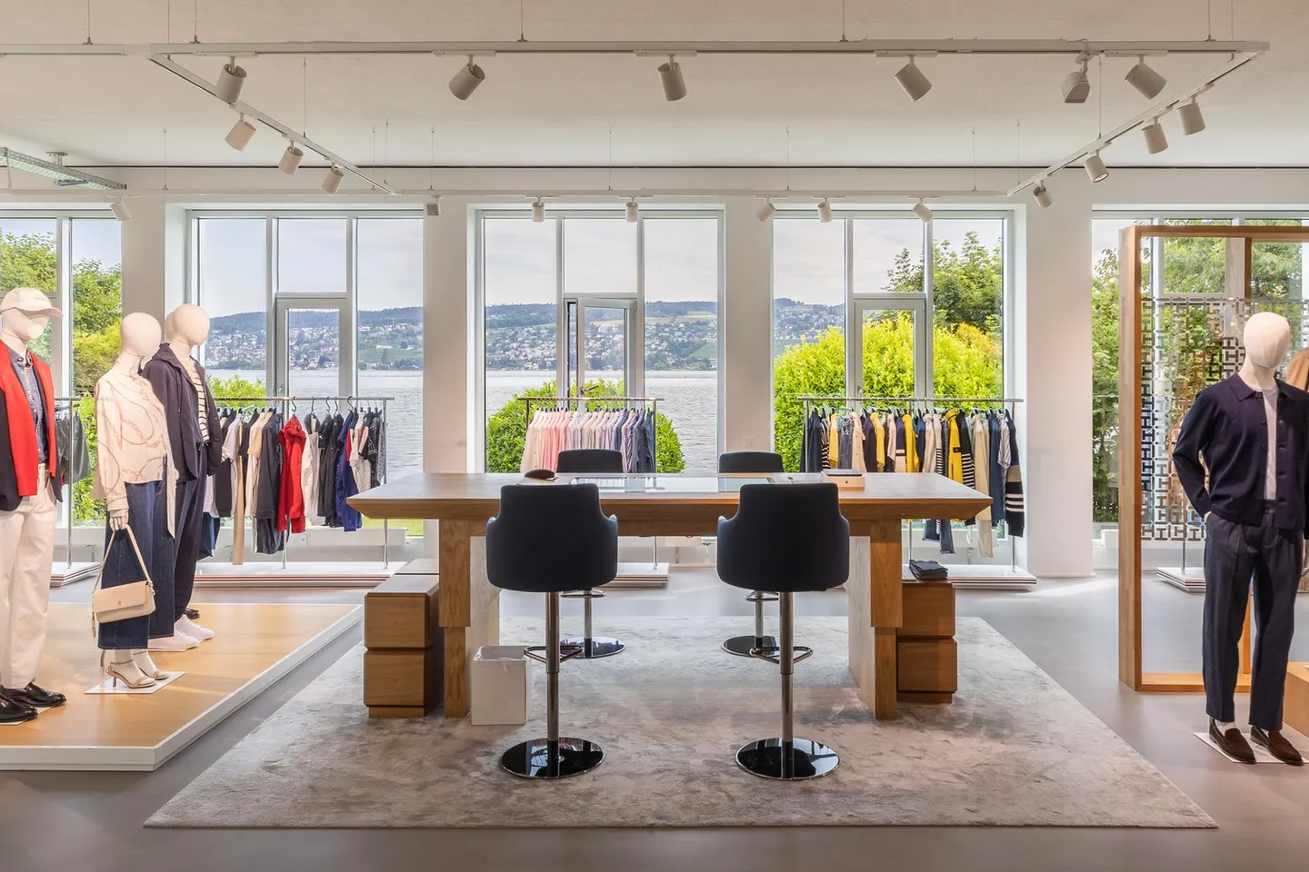 Espace commercial représentatif au bord du lac de Zurich - emplacement parfait pour votre entreprise ! - Photo 4 sur 13