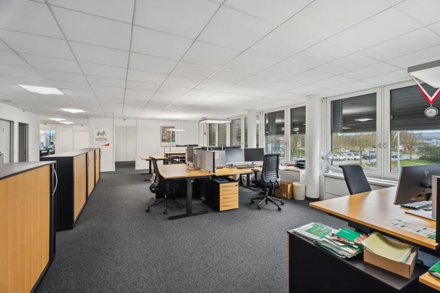 Magnificent office near the highway axes! - Photo 3 of 10