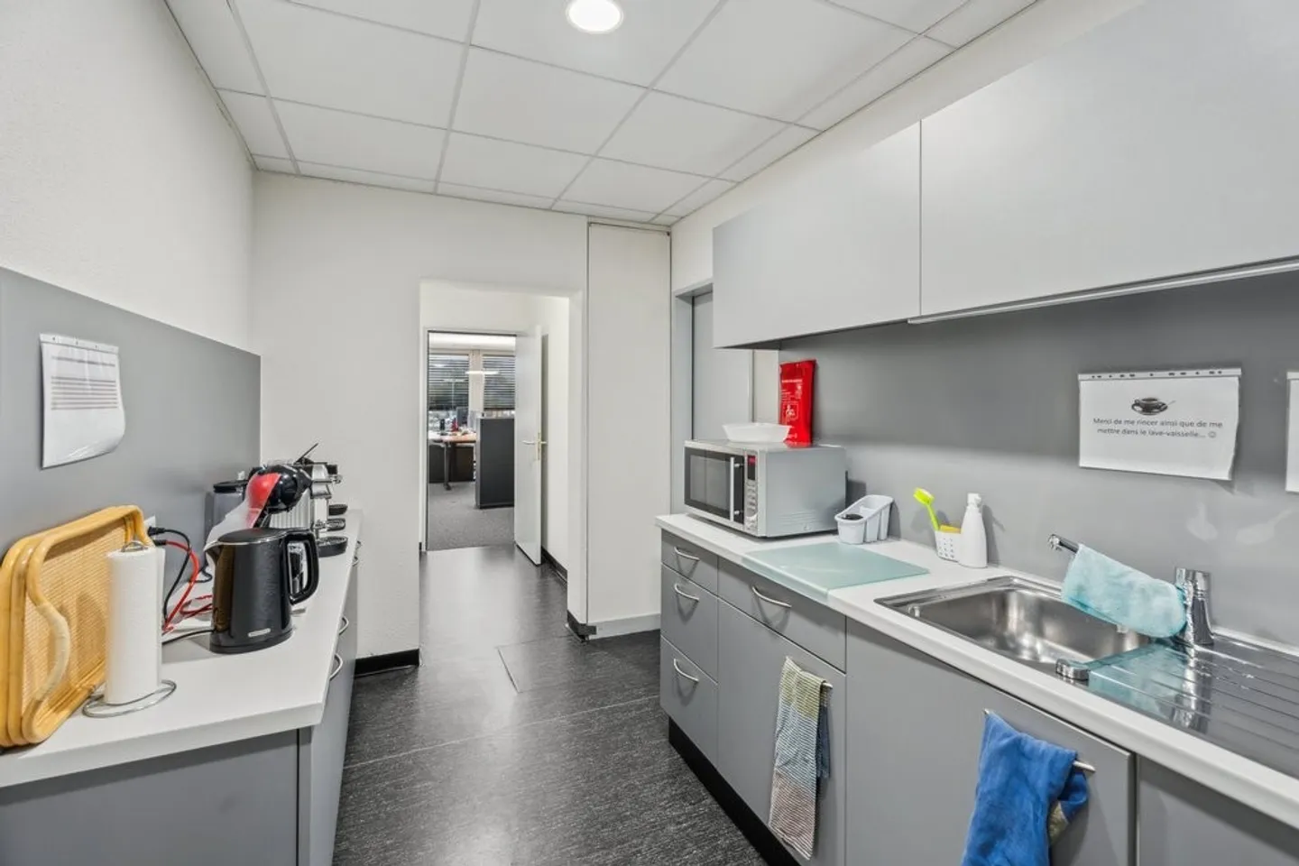 Magnificent office near the highway axes! - Photo 7 of 10