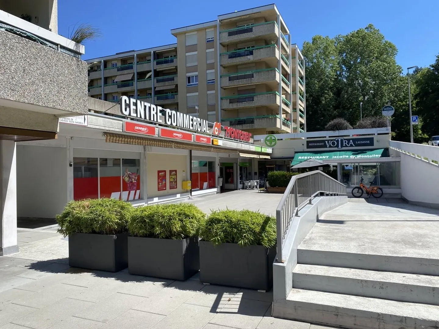 Ideally located in the Shopping Center - Photo 2 of 8