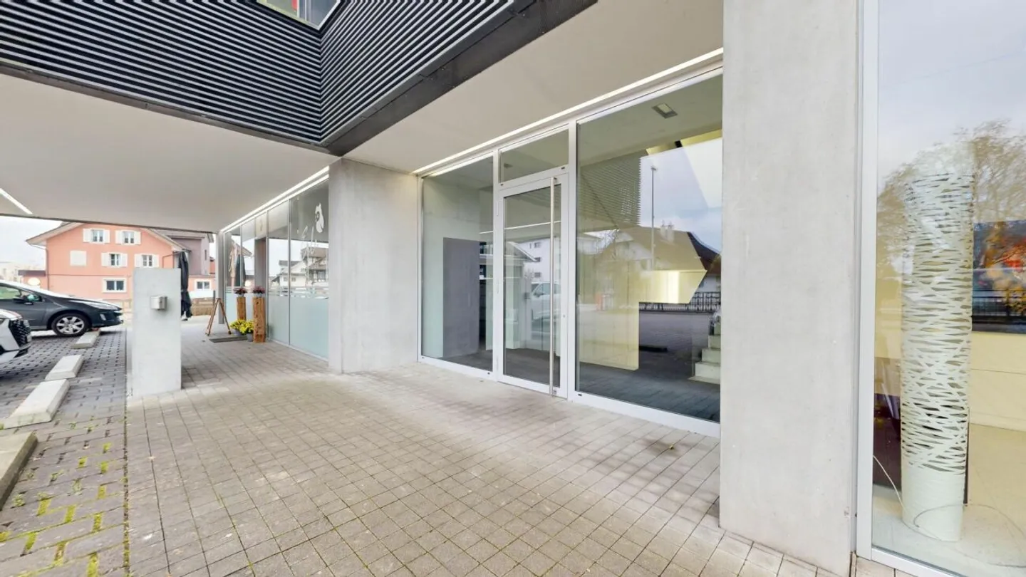 Modern commercial space with 72 m² office area + 41 m² communal area in the distinctive 'Gwand' building in Merenschwand - Photo 13 of 13
