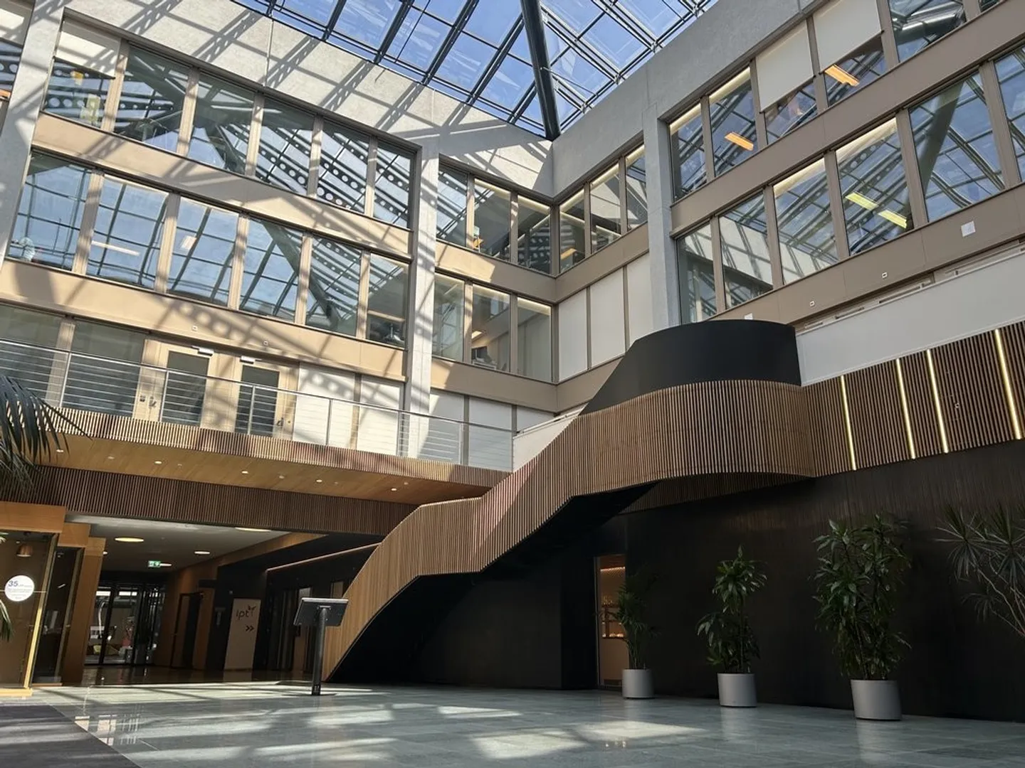 Espace de bureau spacieux à Petit-Lancy - Photo 4 sur 7