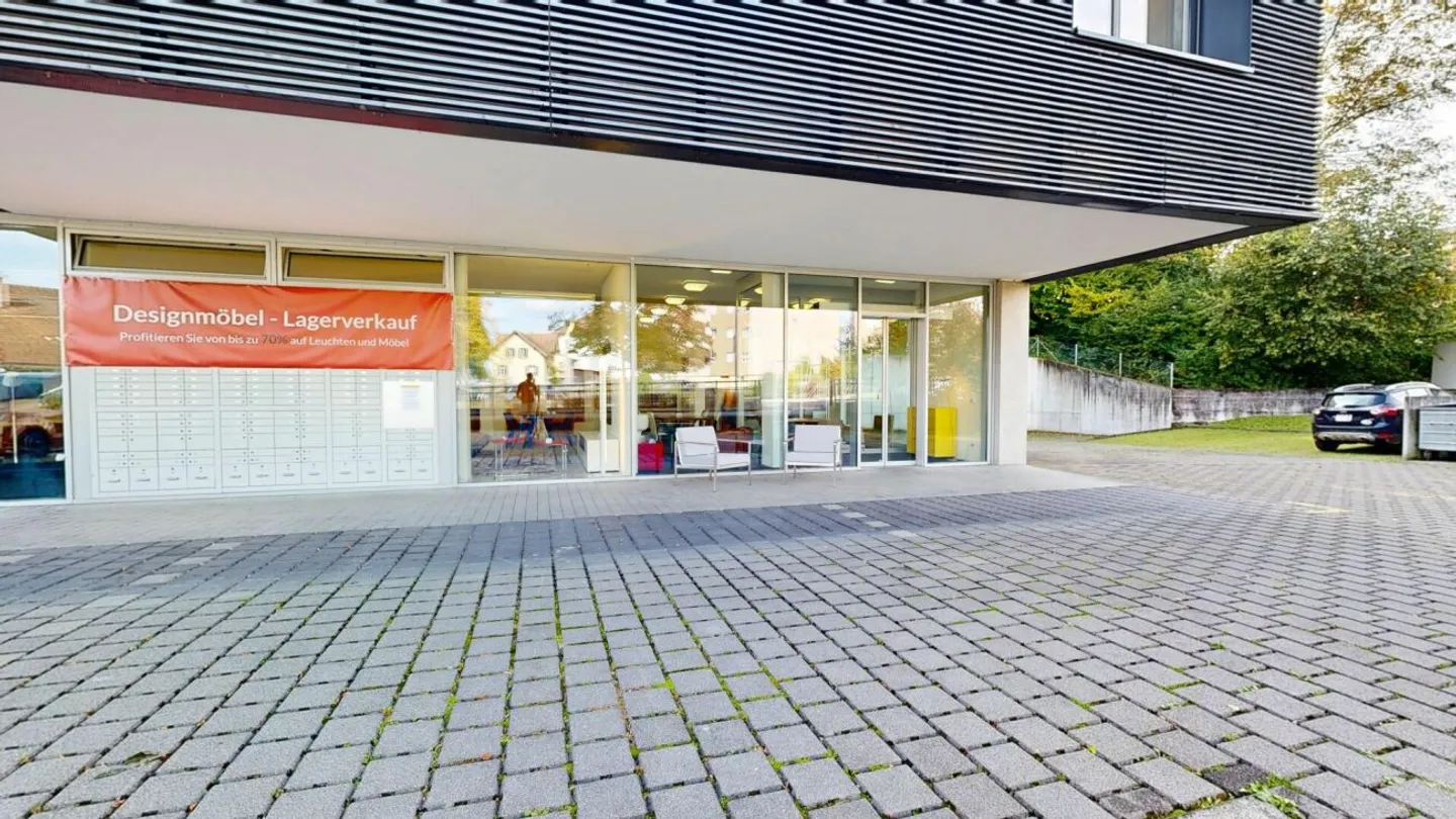 Ready for Your Business - Flexible 86 m² Commercial Space with Shop Window Front - Photo 12 of 13